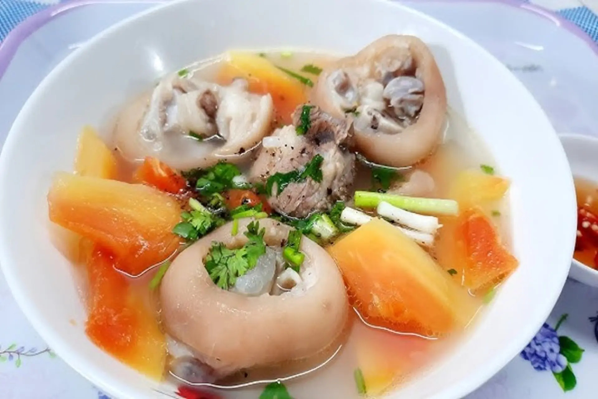 Chân giò heo đang gây chú ý! Những người ăn nó trong 6 tháng sẽ nhận được 5 lợi ích bất ngờ- Ảnh 3.