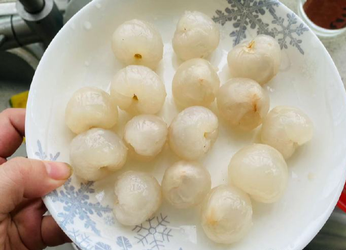 4 cách vàng để ăn vải thiều mà không gây nóng trong người lại trừ thấp hàn, bổ dưỡng toàn thân, đẹp da- Ảnh 13.