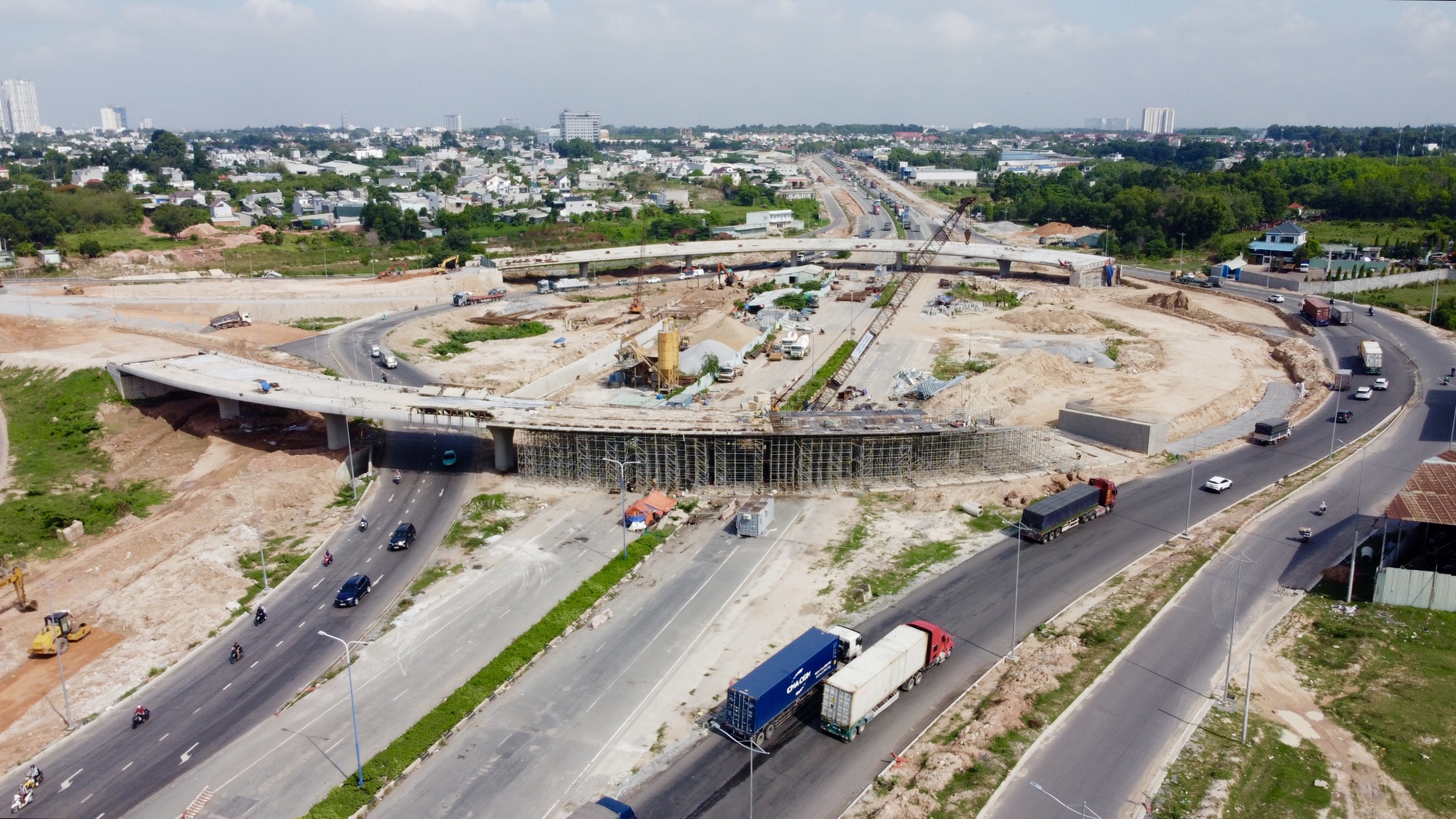 Đường Vành đai 3 TPHCM qua Bình Dương cũ đối mặt khó khăn trong năm 2026 - Ảnh 1.