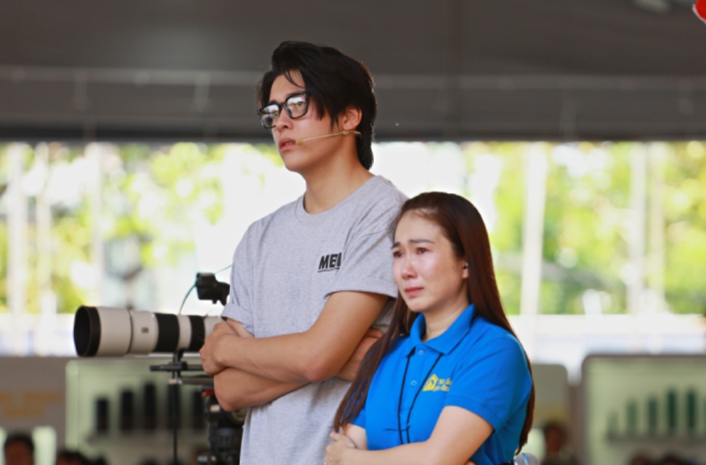 Nữ MC nổi danh bật khóc nói thẳng: "Tôi hi vọng anh suy nghĩ lại"- Ảnh 3.