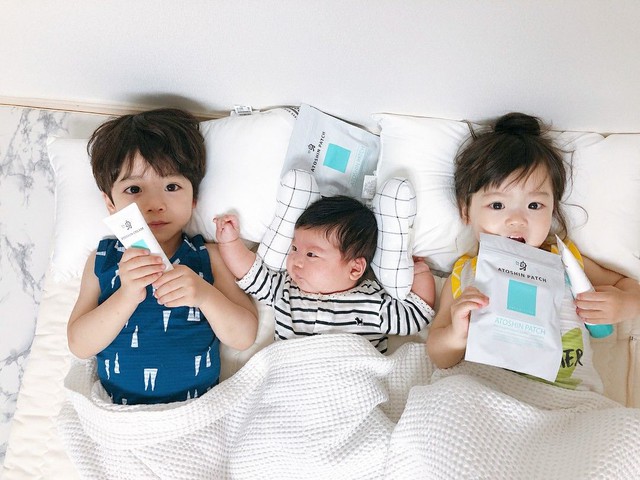 Trẻ ngủ một mình từ sớm và trẻ ngủ cùng anh chị em, lớn lên có gì khác biệt?- Ảnh 3.