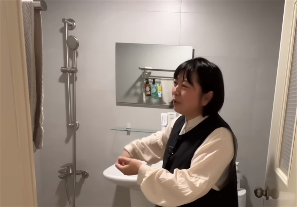 “Không cần làm việc nhà” nhưng nhà vẫn sạch bong sau 7 năm: Bí quyết của bà nội trợ 39 tuổi khiến nhiều người muốn học theo- Ảnh 20.