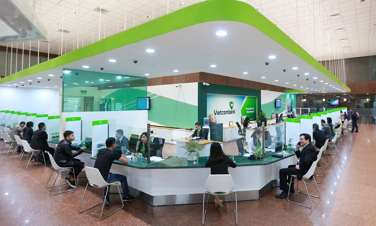 Từ nay, Vietcombank chính thức áp dụng quy định mới: 3 trường hợp bị khóa tài khoản, "đóng băng" giao dịch- Ảnh 1.