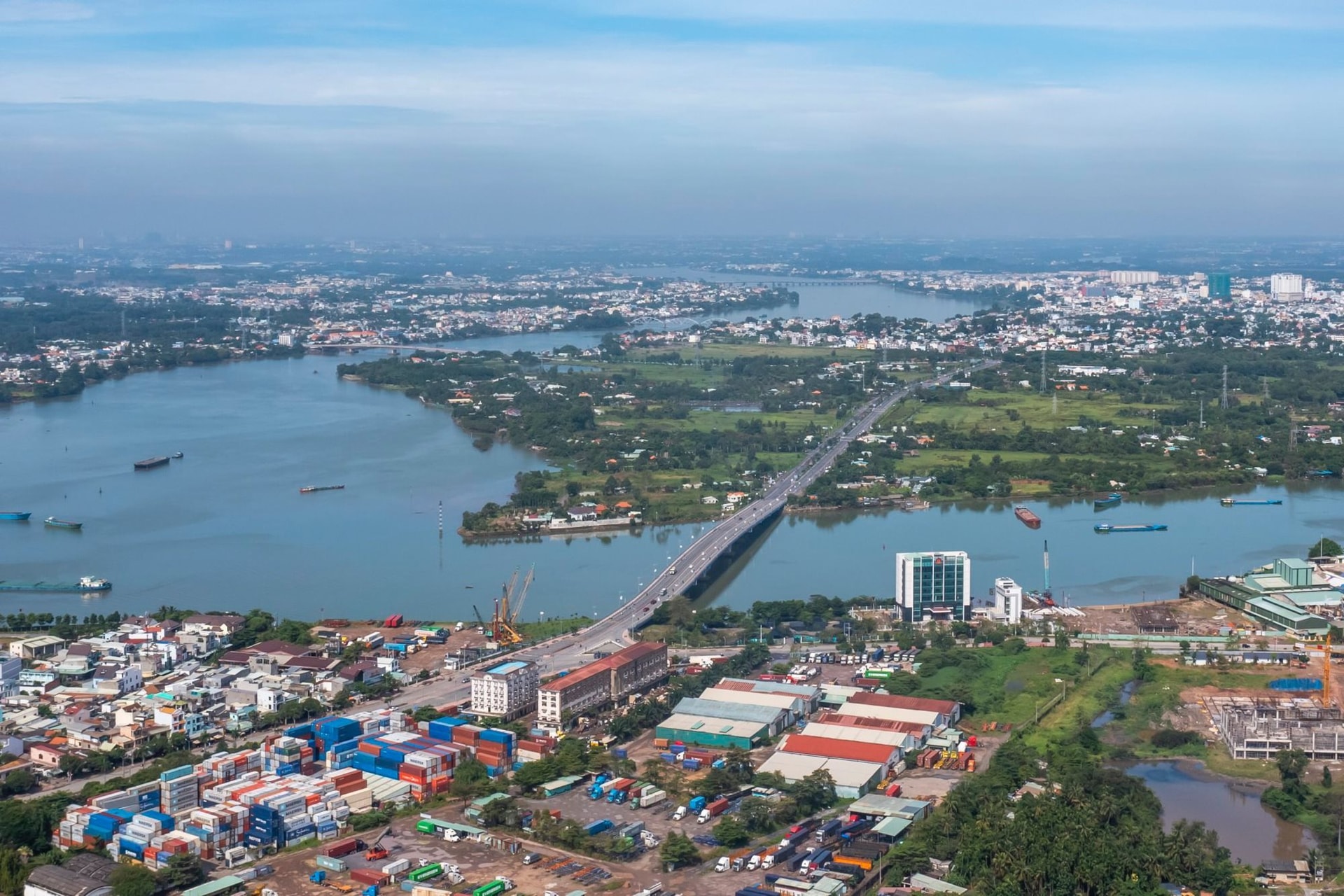 Thứ hạng giàu có của các thành phố Việt Nam vừa có sự thay đổi- Ảnh 1.