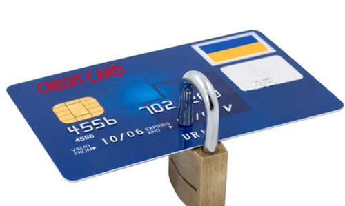 Phong tỏa một loạt tài khoản ngân hàng của người nộp thuế sau - Ảnh 1.