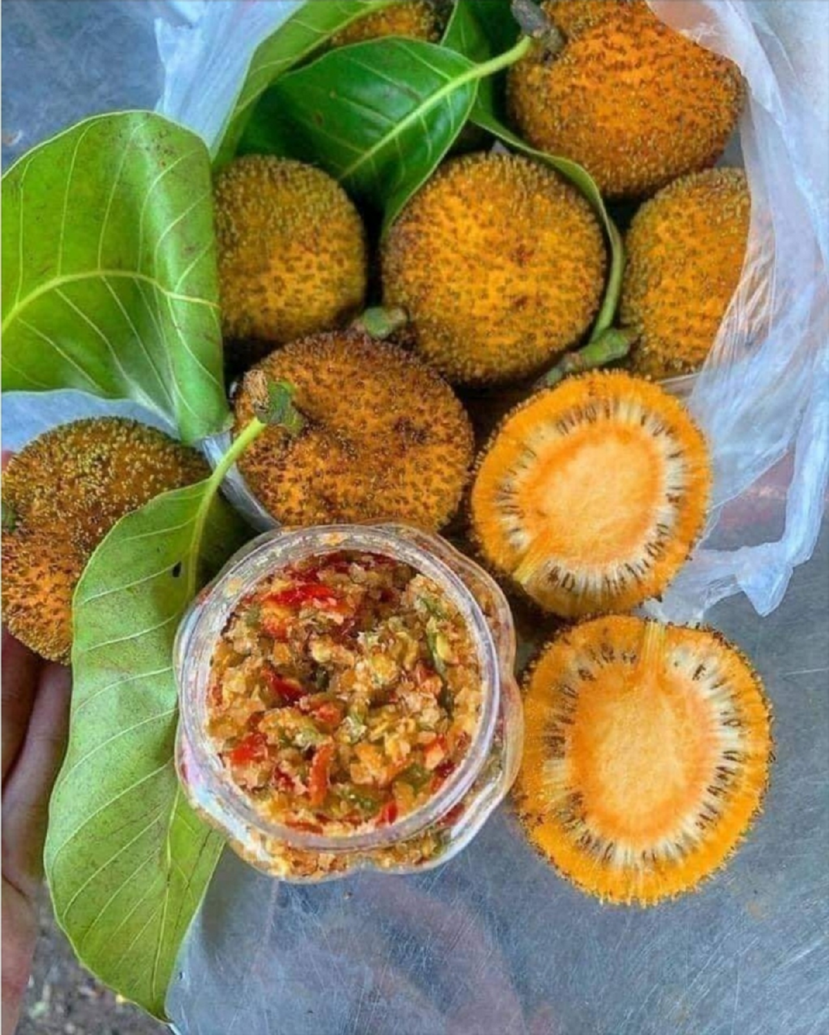 Loại quả quê nhìn lạ mắt mọc bờ rào nay "lên đời" đặc sản, giá 120.000đ/kg- Ảnh 3.