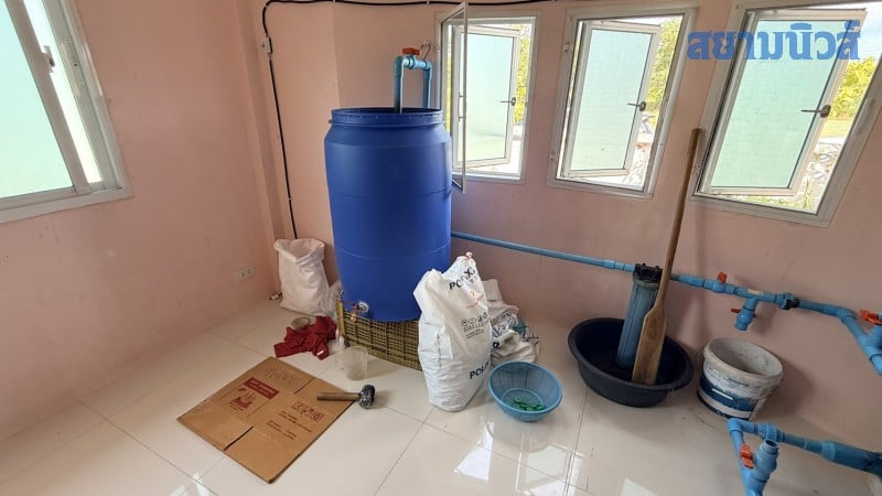 Đột kích 7 căn nhà, công an phát hiện đường dây sản xuất bột ngọt và cà phê giả, tịch thu hơn 240.000 sản phẩm- Ảnh 3.
