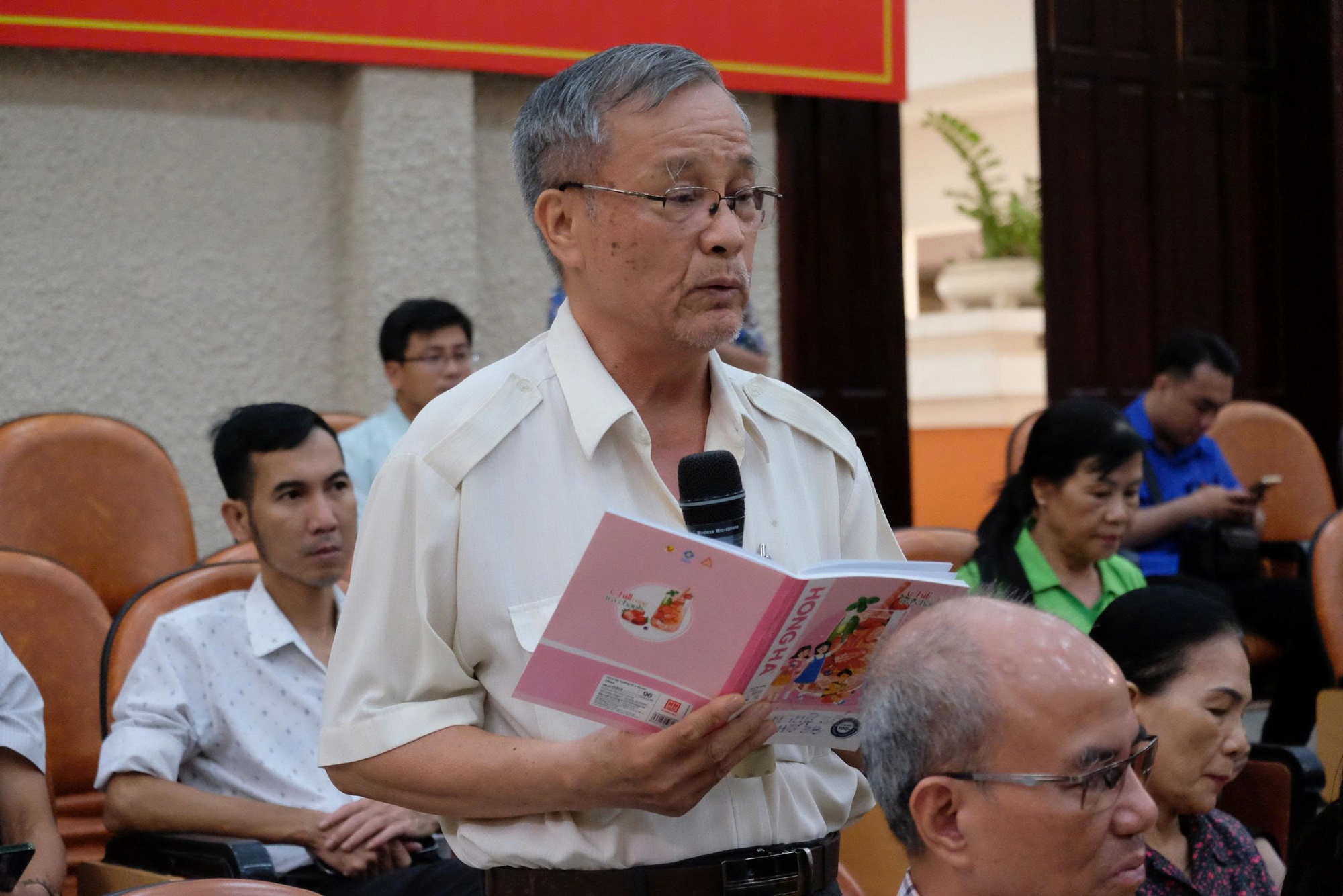 Cử tri TPHCM kiến nghị chuyển đổi thêm nhiều dự án treo thành công viên - Ảnh 1.