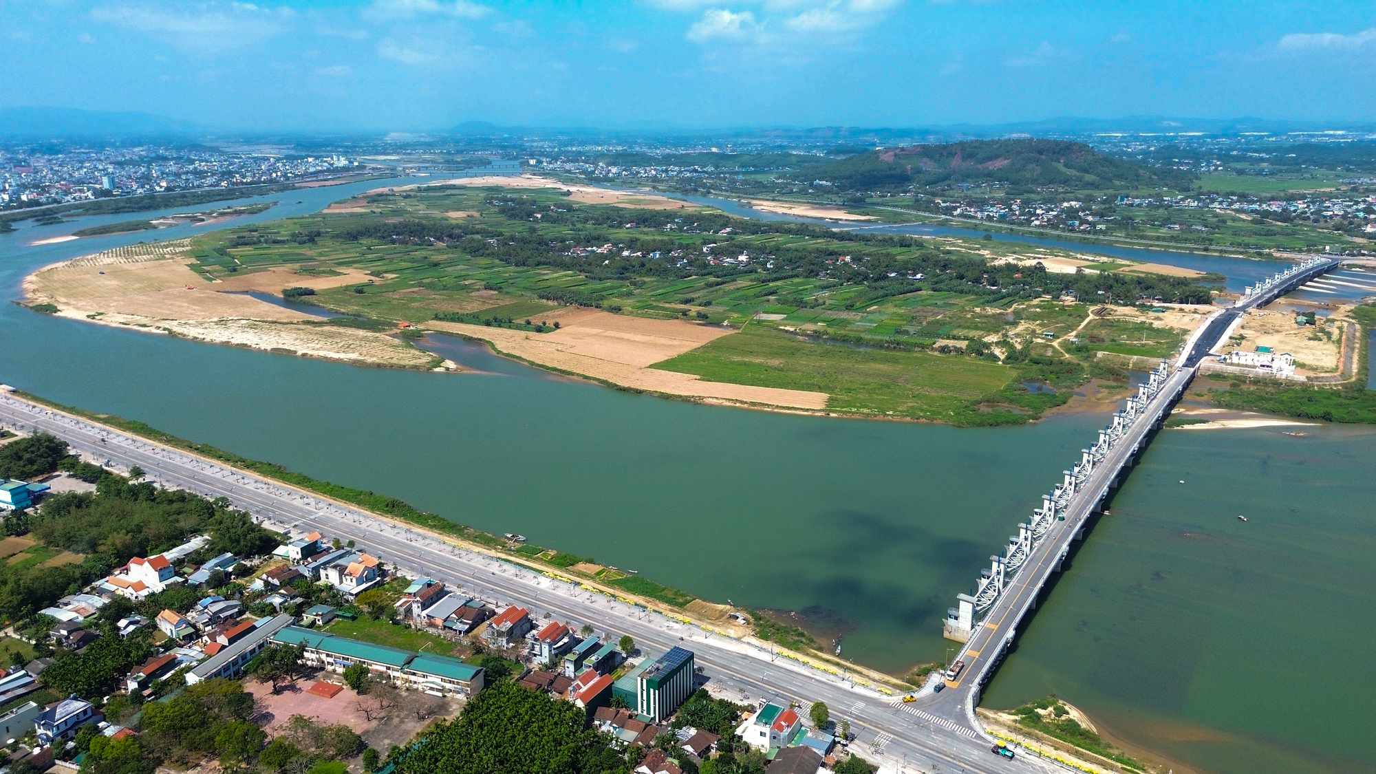 Vingroup, Sun Group và những dự án tỷ đô biến đảo hoang thành siêu đô thị - Ảnh 10.