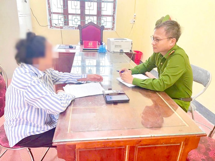 Người phụ nữ sau lo sợ đã kịp tỉnh táo thoát bẫy lừa- Ảnh 1.