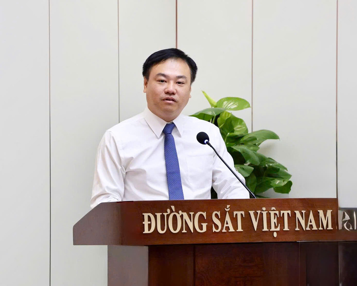 Thư ký Phó Thủ tướng làm Phó Tổng giám đốc Tổng công ty Đường sắt Việt Nam- Ảnh 2.