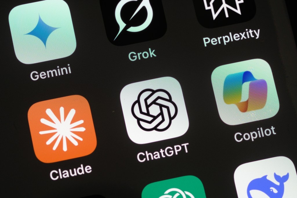 Gemini có lượt tải app nhiều nhất, nhưng ChatGPT lại tạo ra doanh thu khủng- Ảnh 1.