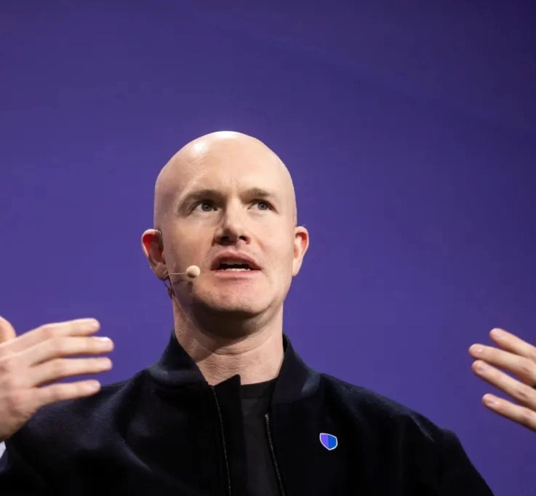 Cắt 14% nhân sự, sàn tiền số Coinbase đánh cược tất tay vào AI: “Doanh nghiệp một người” có phải tương lai mới của ngành crypto?- Ảnh 2.