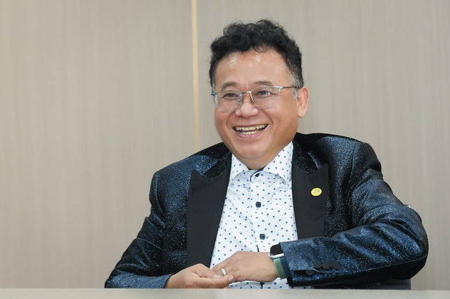 Vợ Chủ tịch Đặng Thành Tâm đăng ký mua 8 triệu cổ phiếu KBC- Ảnh 1.