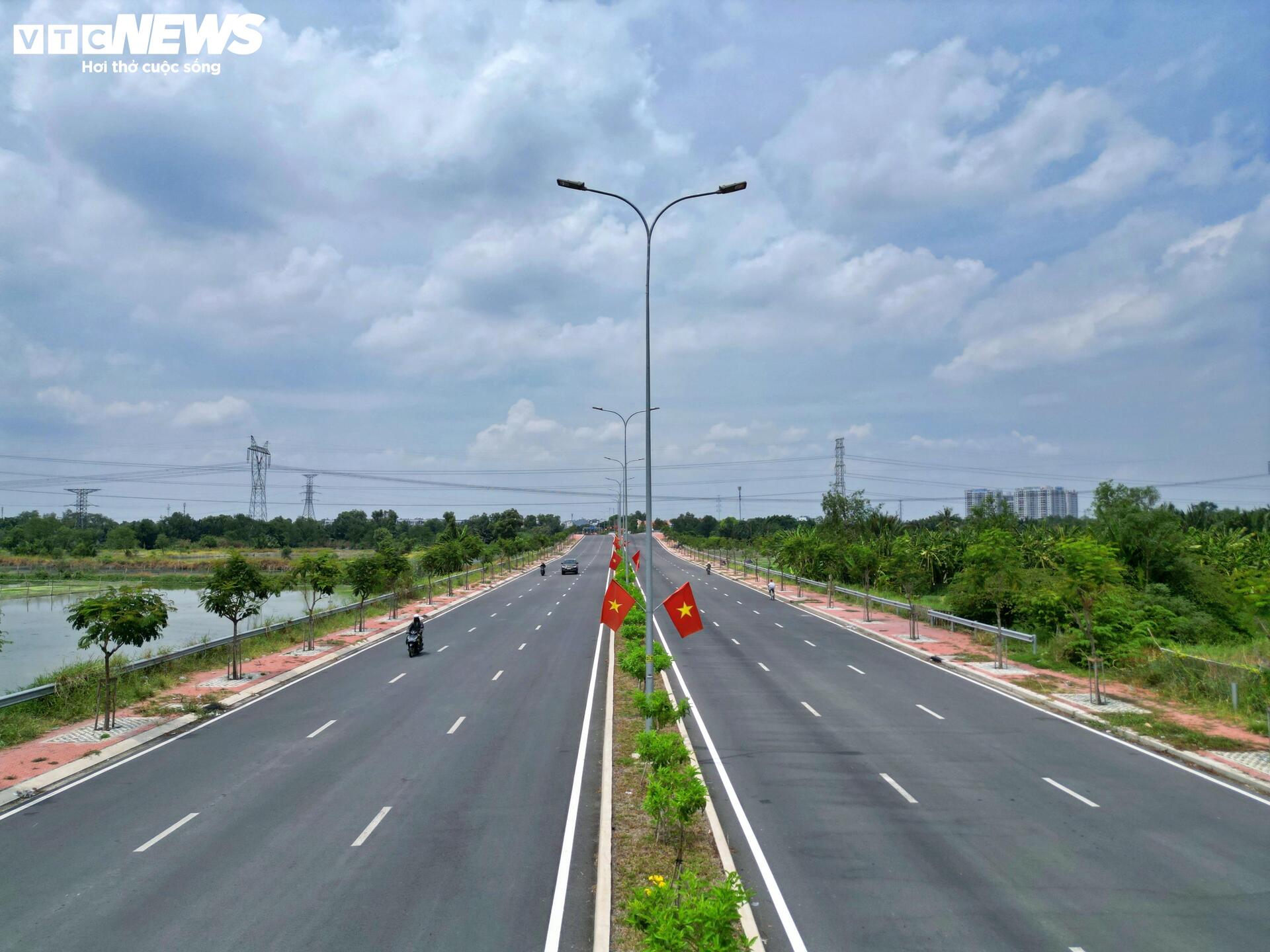Hiện trạng đường nghìn tỷ nối TP.HCM - Tây Ninh sau hơn 3 năm thi công- Ảnh 3.