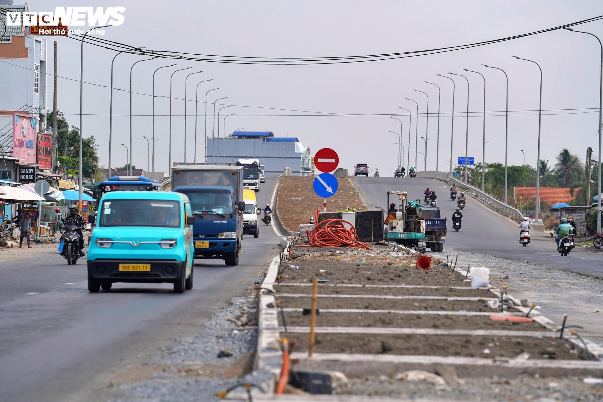 Hiện trạng đường nghìn tỷ nối TP.HCM - Tây Ninh sau hơn 3 năm thi công- Ảnh 4.