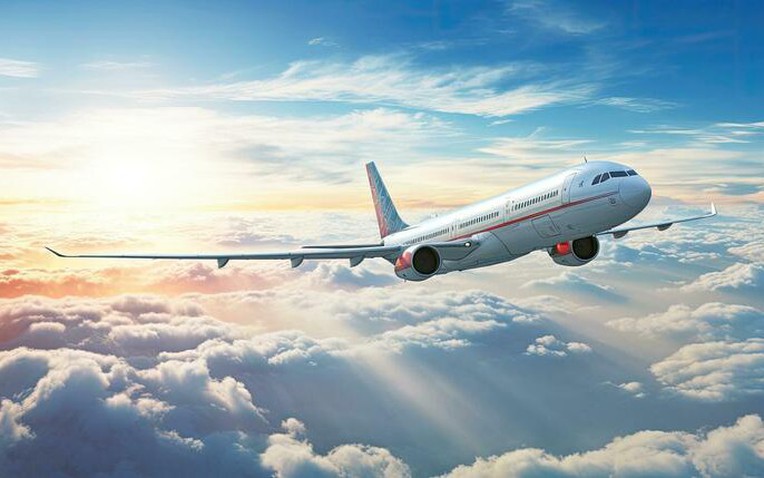 HOT: Vé máy bay giảm 50%, nhiều chặng bay quốc tế "rẻ kỷ lục"- Ảnh 1.