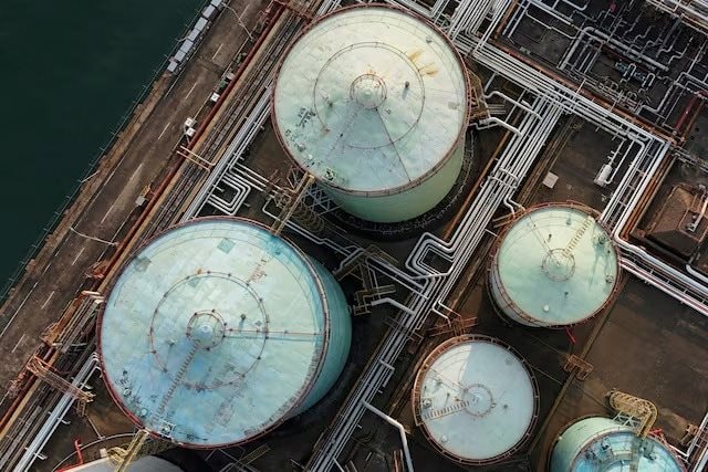Chuyên gia dự báo gây sốc: Ngay cả khi Trung Đông hòa bình, chưa ai có thể thở phào - thế giới đang 'đốt' sạch các kho dự trữ rồi còn đâu - Ảnh 2.