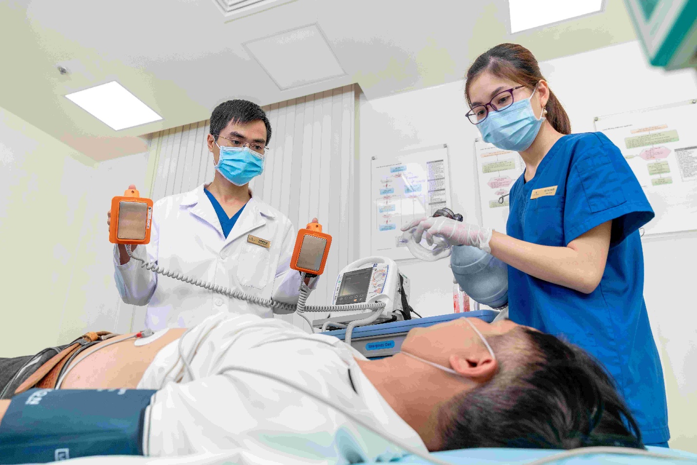 Người phụ nữ vỡ lách và gãy 5 xương sườn do tai nạn vượt cửa tử - Ảnh 1.