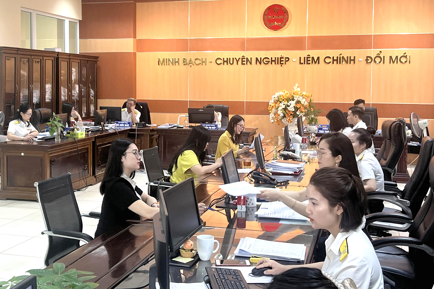 Cục Thuế lên tiếng về đề xuất tạm hoãn xuất cảnh nếu nợ thuế từ 1 triệu đồng- Ảnh 1.