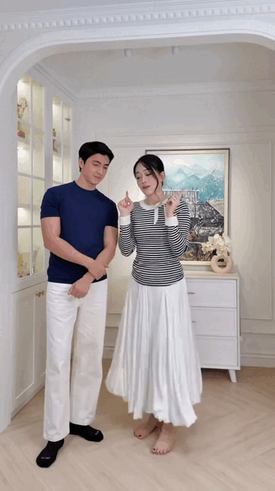Mỹ nhân showbiz kết hôn với mối tình đầu: Ở chung cư đẹp như mộng, lại được "chồng soái ca" tặng biệt thự view hồ siêu đẳng cấp- Ảnh 21.