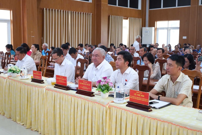 Cử tri Cần Giờ "nóng" chuyện nước sạch, đất đai- Ảnh 3.