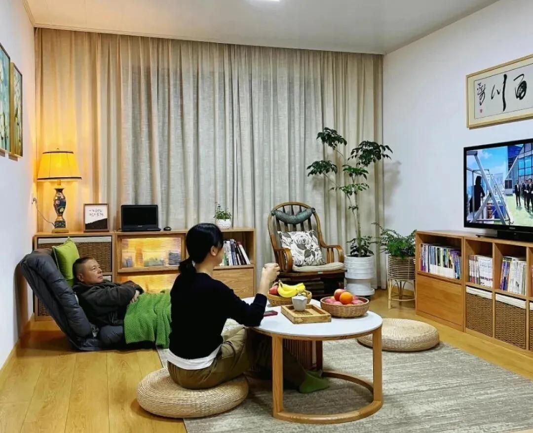 Sau khi bỏ đi chiếc ghế sofa, tôi phát hiện ra phòng khách là một "kho báu" về không gian, tôi thực sự hối tiếc vì đã không vứt bỏ nó sớm hơn - Ảnh 7.