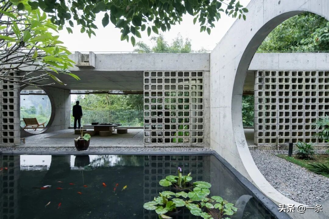 Tôi chi 2 tỷ xây nhà 680m² cho bố mẹ ở quê và nhận ra: Tiền không đặt đúng chỗ thì càng để càng tốn- Ảnh 2.