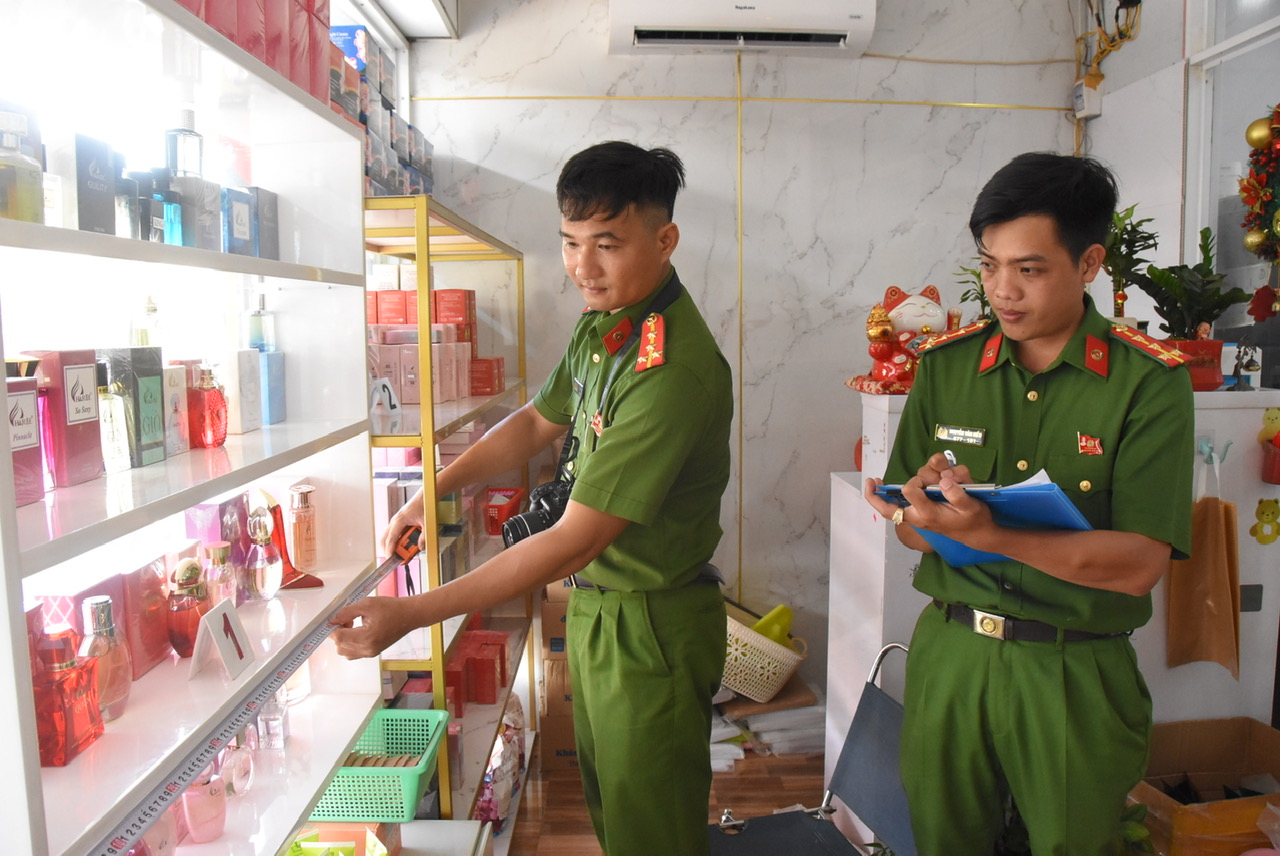 Bất ngờ lời khai chủ cơ sở chế biến kem trộn và thuốc giảm cân dỏm 2026 - Ảnh 1.