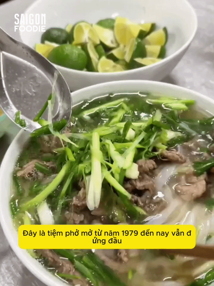Nữ du khách Trung Quốc đến Hà Nội ăn 8 bữa một ngày, khuyên mọi người "nhất định phải mang theo bạn trai" - Ảnh 3.