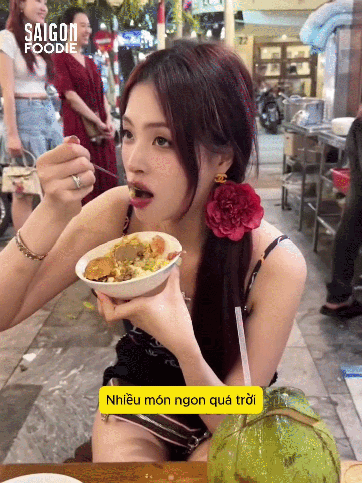 Nữ du khách Trung Quốc đến Hà Nội ăn 8 bữa một ngày, khuyên mọi người "nhất định phải mang theo bạn trai" - Ảnh 7.