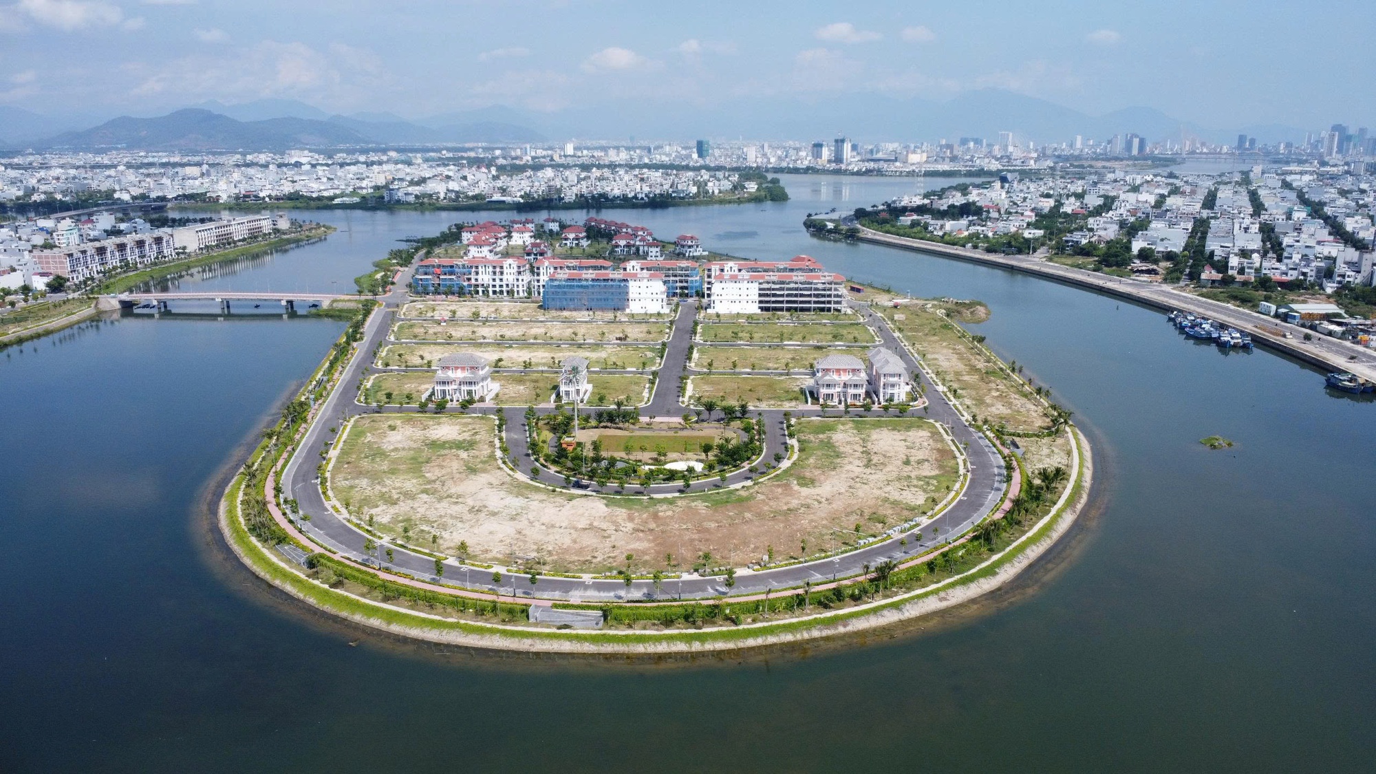 Đà Nẵng kêu gọi đầu tư khu đô thị ven sông quy mô lớn năm 2026 - Ảnh 1.