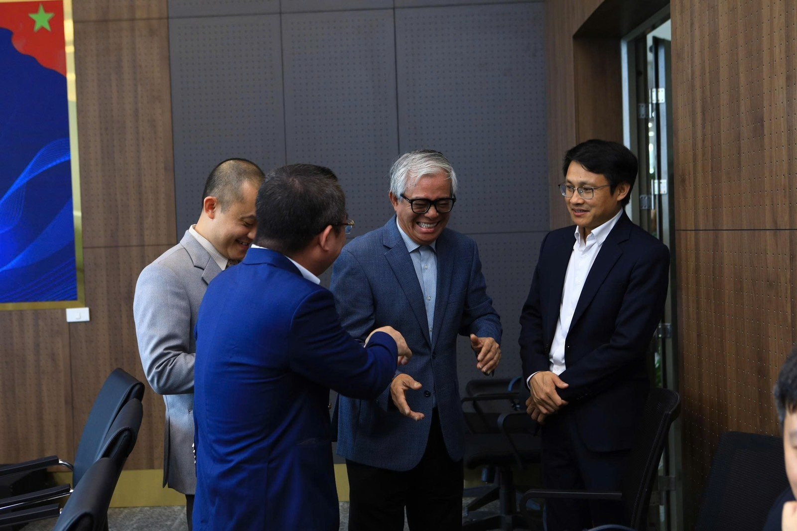 Sau Nga, Hàn Quốc, một DN Mỹ “ngỏ lời” giúp VN triển khai điện hạt nhân, đại sứ Phạm Quang Vinh nói gì?- Ảnh 6.