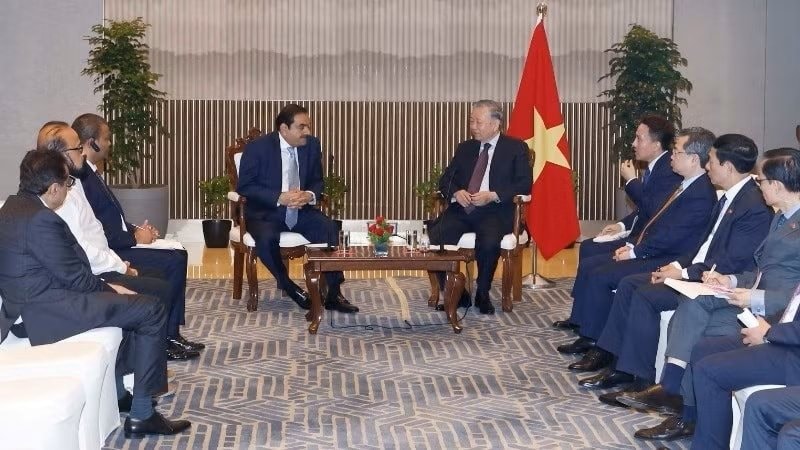 Gặp tỷ phú mong muốn đầu tư 10 tỷ USD vào VN, Tổng Bí thư, Chủ tịch nước đề nghị hợp tác lĩnh vực gì?- Ảnh 1.