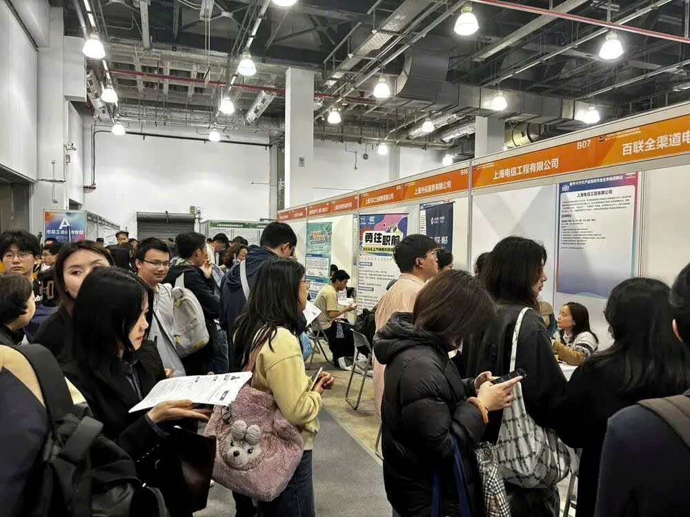 Lương 250 triệu/tháng vẫn chưa là gì: Những ngành này đang khiến các ông lớn công nghệ phát cuồng, 7 công ty giành giật 1 nhân sự- Ảnh 4.