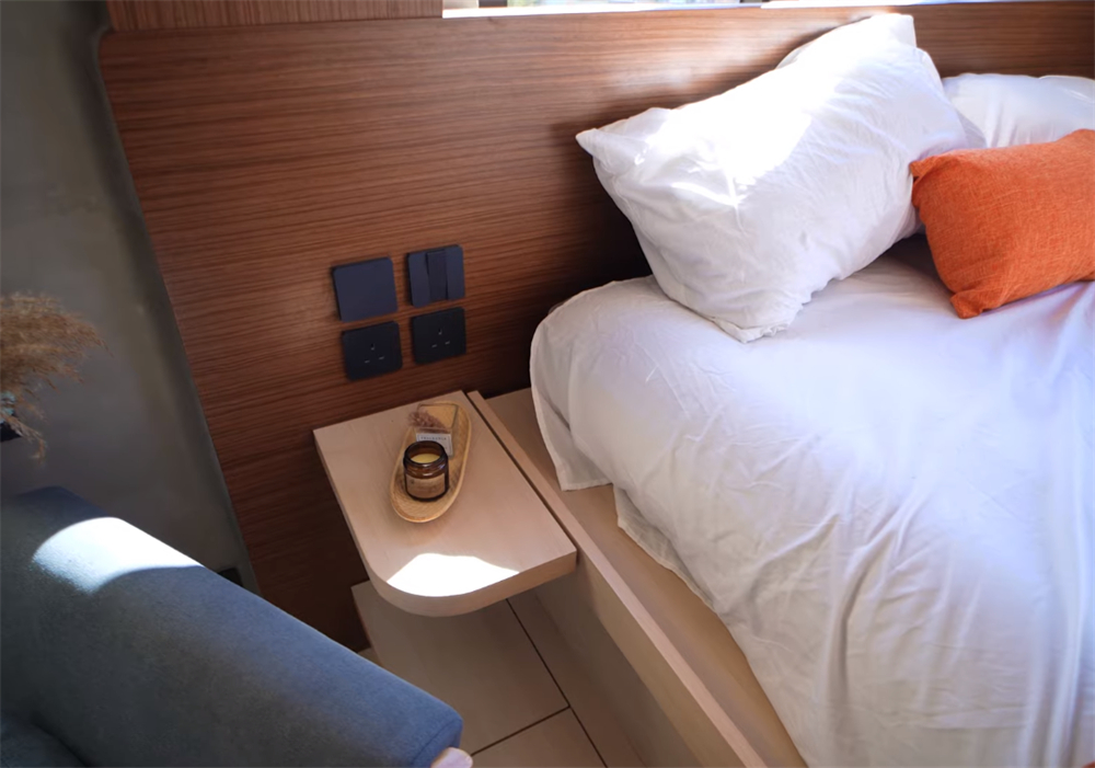 Cặp vợ chồng cải tạo căn hộ 24m² với 7 cửa sổ: Đổi chỗ bếp và nhà tắm, bỏ luôn sofa mà nhà vẫn thoáng bất ngờ- Ảnh 7.