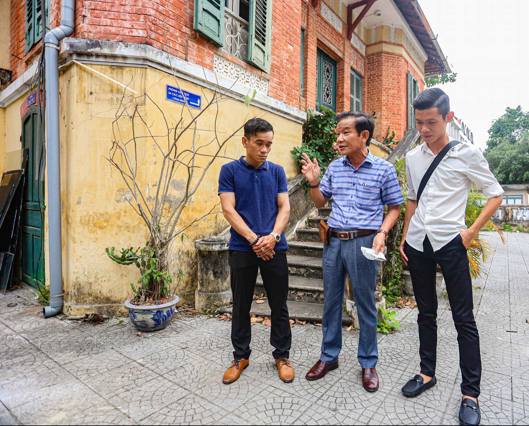 "Thần đèn" Nguyễn Văn Cư: Biệt thự cổ 26 Lê Lợi để thêm 20 năm nữa vẫn di dời được - Ảnh 3.