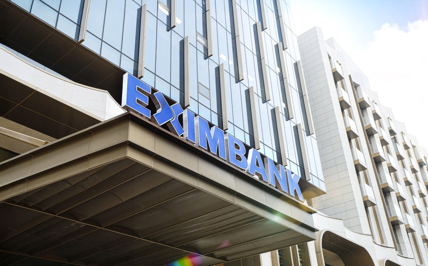 Thêm một Phó Tổng Giám đốc Eximbank xin từ nhiệm - Ảnh 1.