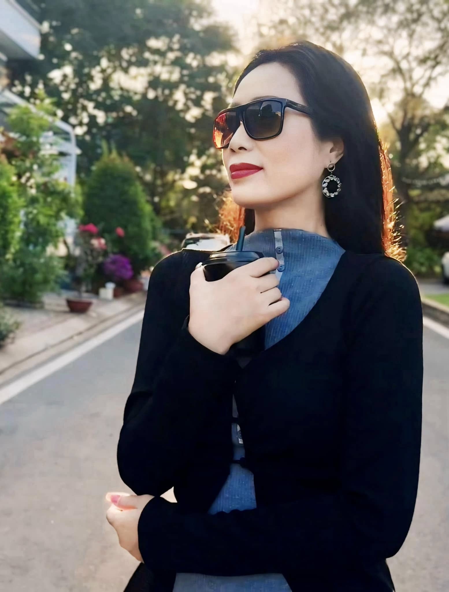 Nhan sắc nữ NSND vừa lên chức chủ tịch, được đại gia yêu say đắm suốt 25 năm - Ảnh 5.