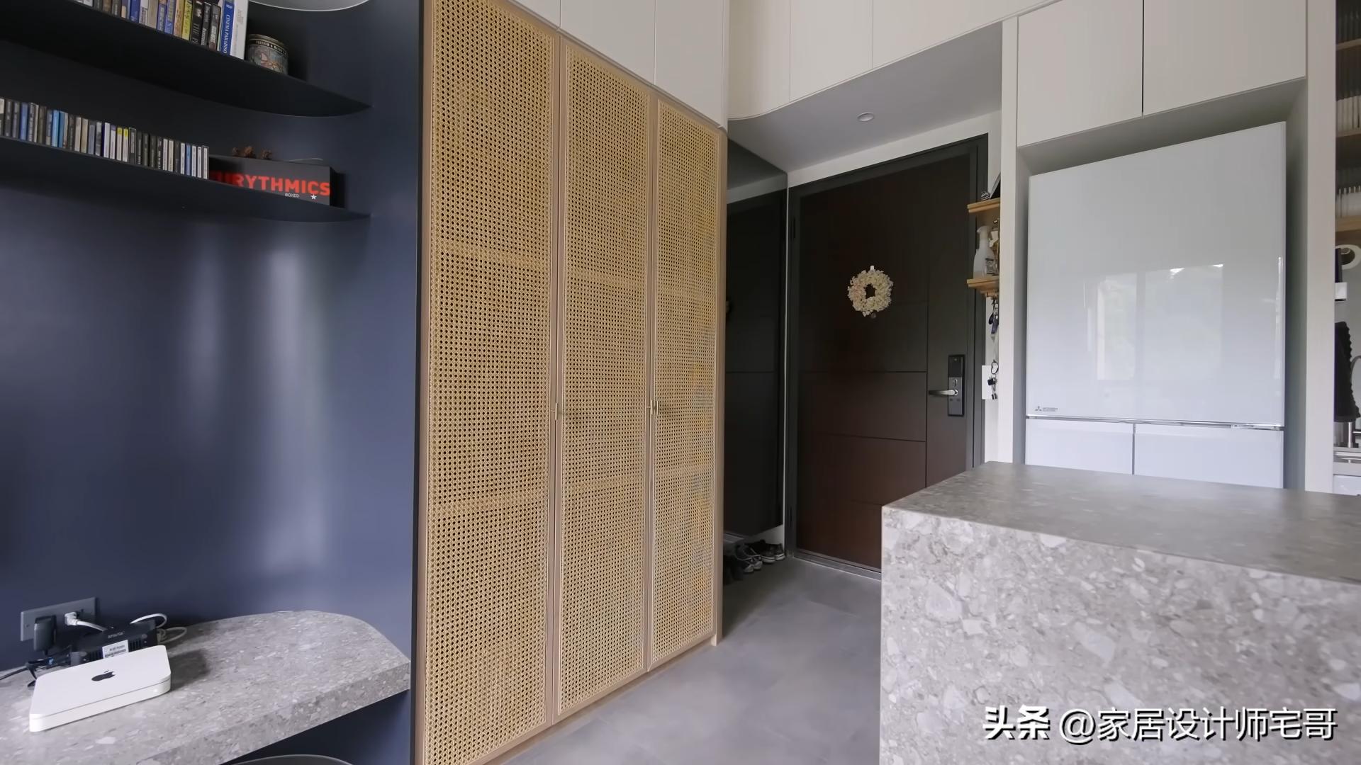Căn hộ 33m² của cô gái 29 tuổi khiến ai cũng bất ngờ: Không rộng nhưng tiện nghi, đẹp như trong phim- Ảnh 4.