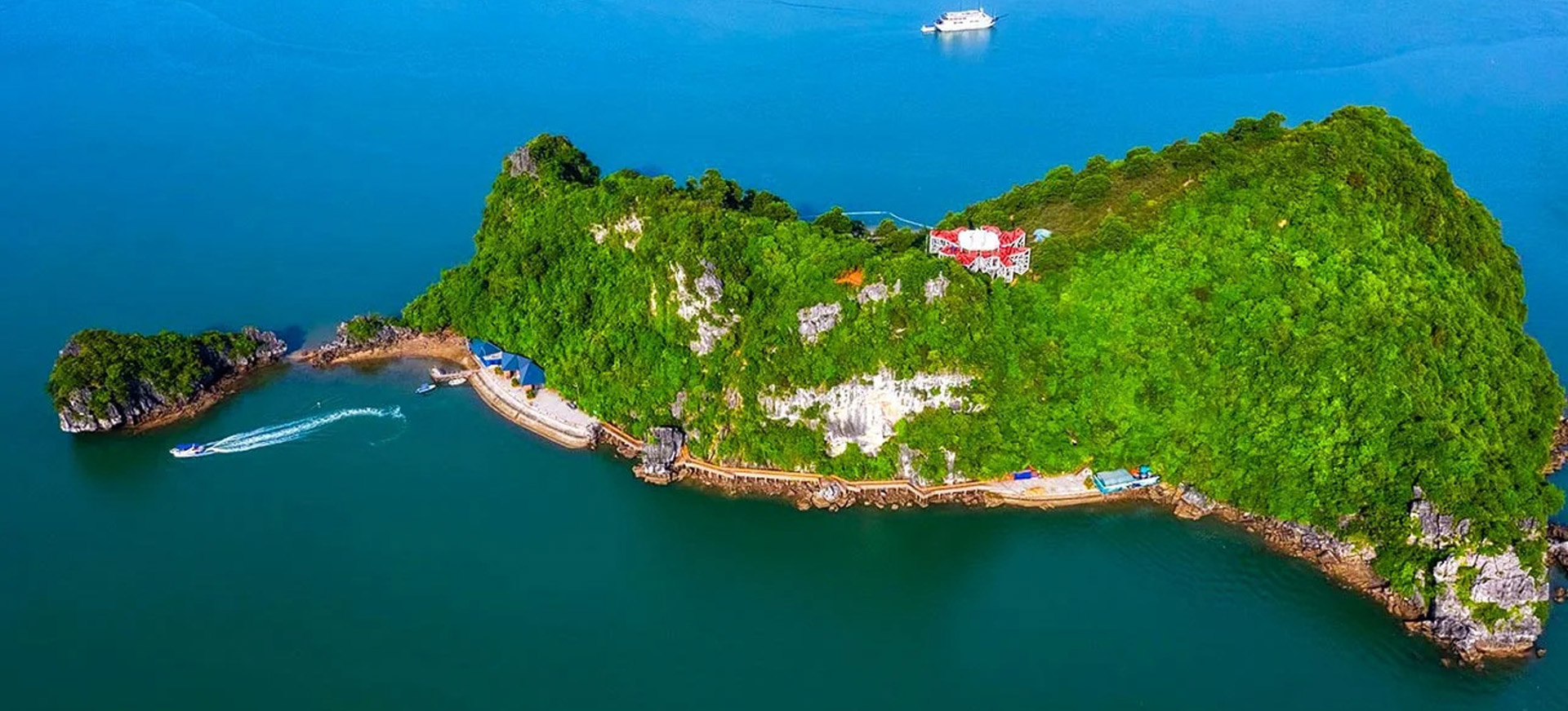 Không phải Mỹ Khê, đây mới là đại diện duy nhất của Việt Nam lọt top 100 bãi biển đẹp nhất thế giới- Ảnh 1.