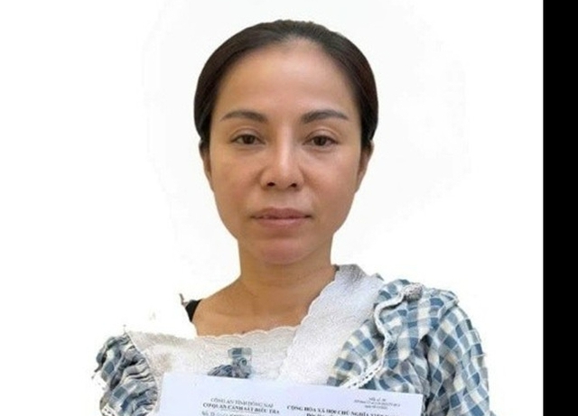 Bắt Lê Thị Cảm SN 1981 ngay khi nhập cảnh về Việt Nam- Ảnh 1.