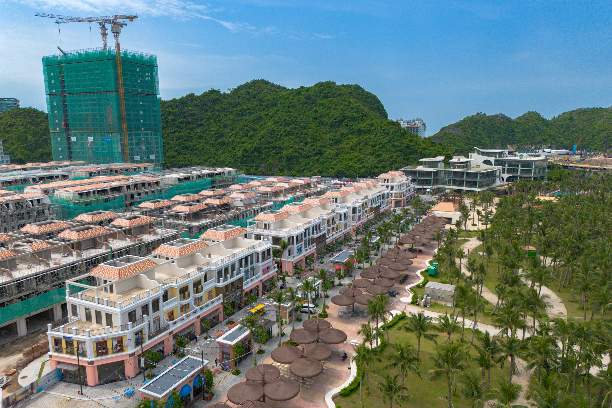 Toàn cảnh dự án 12.500 tỷ đồng của Sun Group đang dần thành hình tại khu vực đón hàng triệu lượt khách du lịch mỗi năm - Ảnh 8.