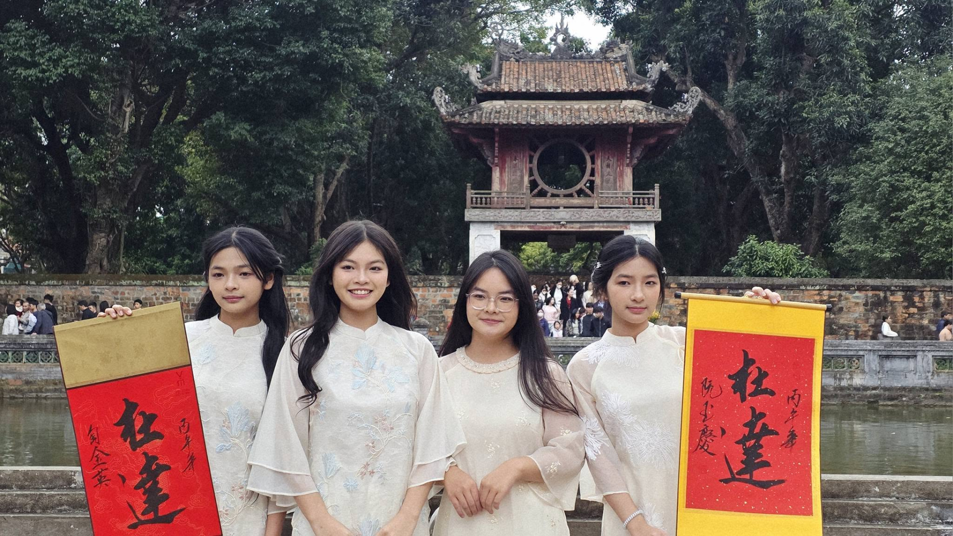 Việt Nam có 1 địa điểm lâu đời hơn cả tháp Eiffel: Đích thân Tổng thống Pháp đến thăm, năm nào cũng có hàng nghìn người kéo đến cầu nguyện- Ảnh 11.