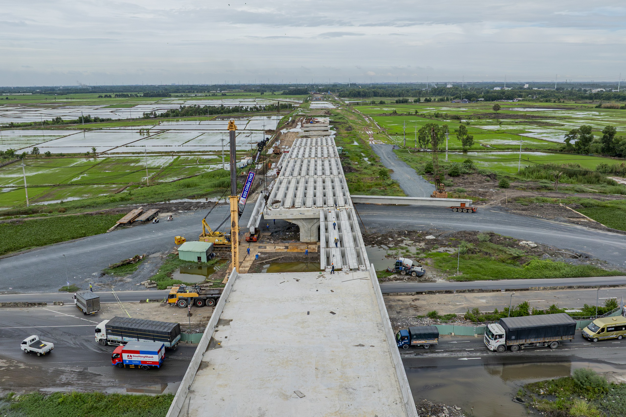 Toàn cảnh các con đường nghìn tỷ kết nối khu đô thị hơn 2 tỷ USD của Vinhomes với trung tâm TP.HCM - Ảnh 6.