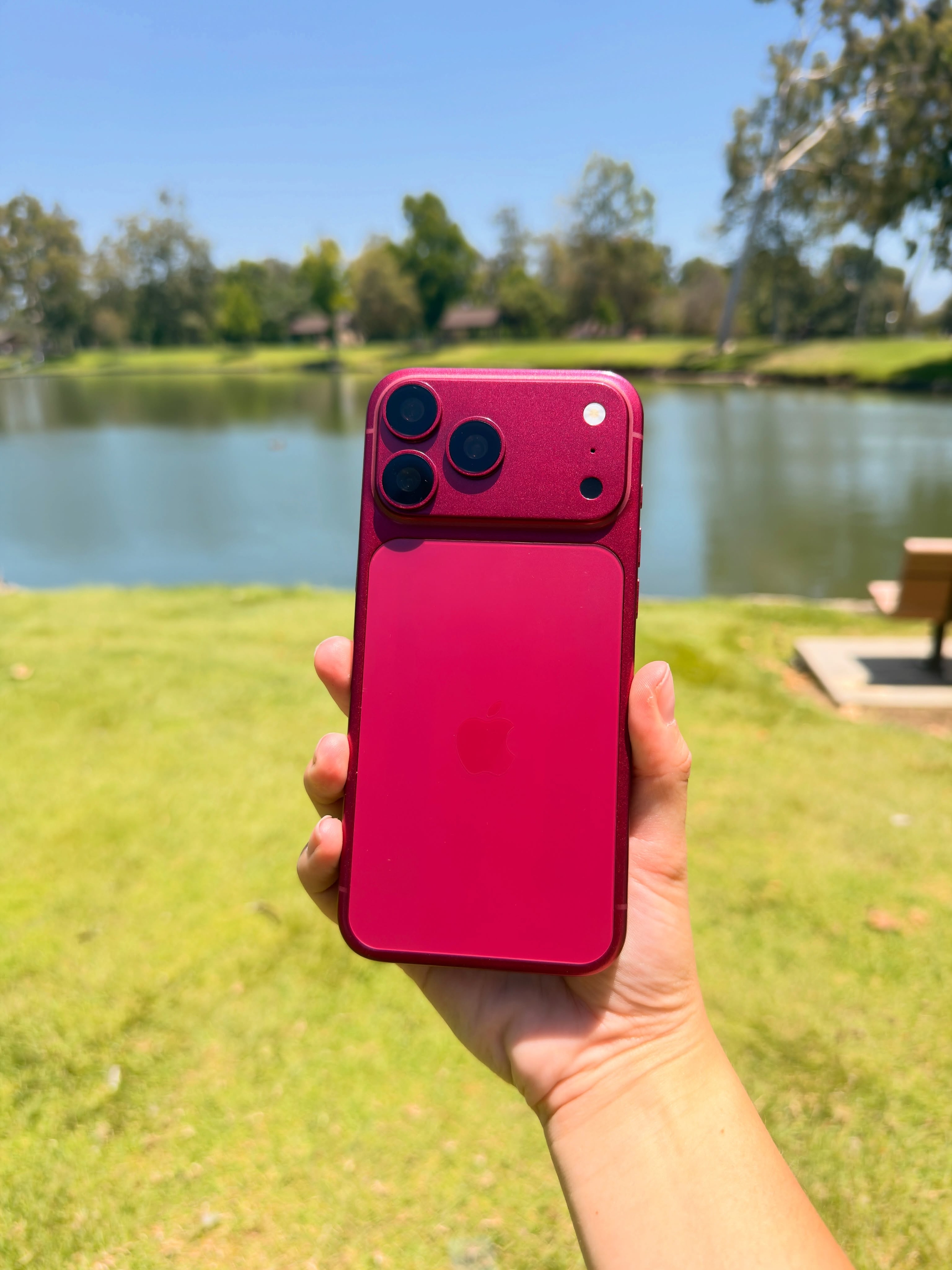 Lộ diện iPhone 18 Pro màu Dark Cherry- Ảnh 3.