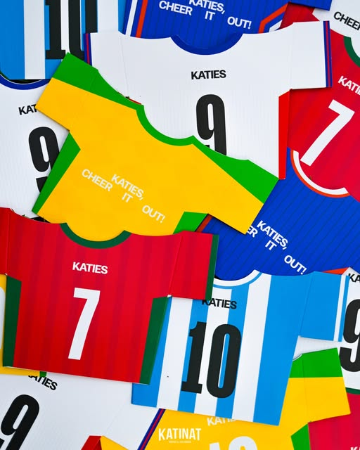 Dân mạng nô nức săn ly “áo thi đấu” mùa World Cup của Katinat: Uống nước cũng phải “trúng team” - Ảnh 2.