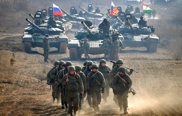 Kremlin tung đòn cứu nguy Belarus – Tin về 8 vạn quân Nga khiến NATO kinh ngạc, 1 nước chuẩn bị kịch bản xấu nhất- Ảnh 3.