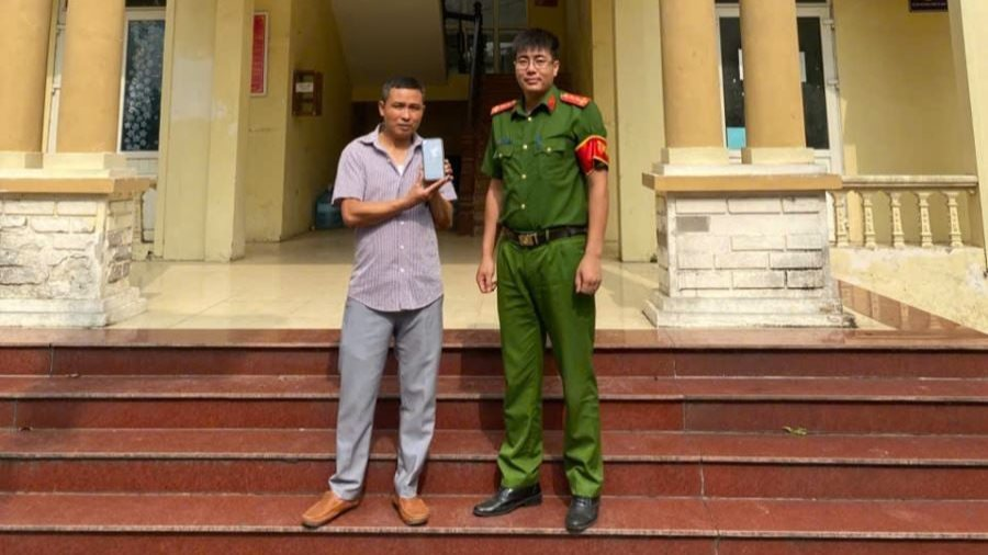 Tài khoản ngân hàng của người đàn ông SN 1976 bất ngờ có giao dịch 10.000.000 đồng, công an nhanh chóng vào cuộc xác minh- Ảnh 1.