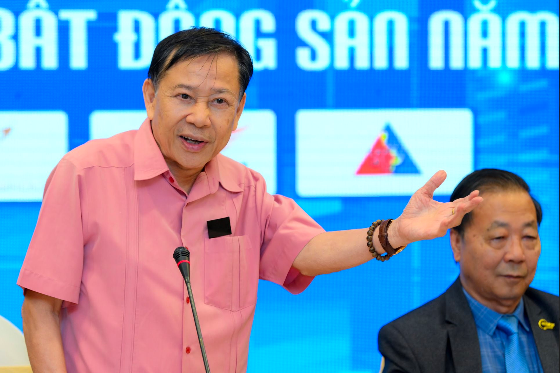 Thị trường bất động sản cuối năm 2026: Giai đoạn phát triển nóng như trước đây chắc chắn sẽ không còn, nhưng mặt bằng giá khó giảm sâu- Ảnh 3.